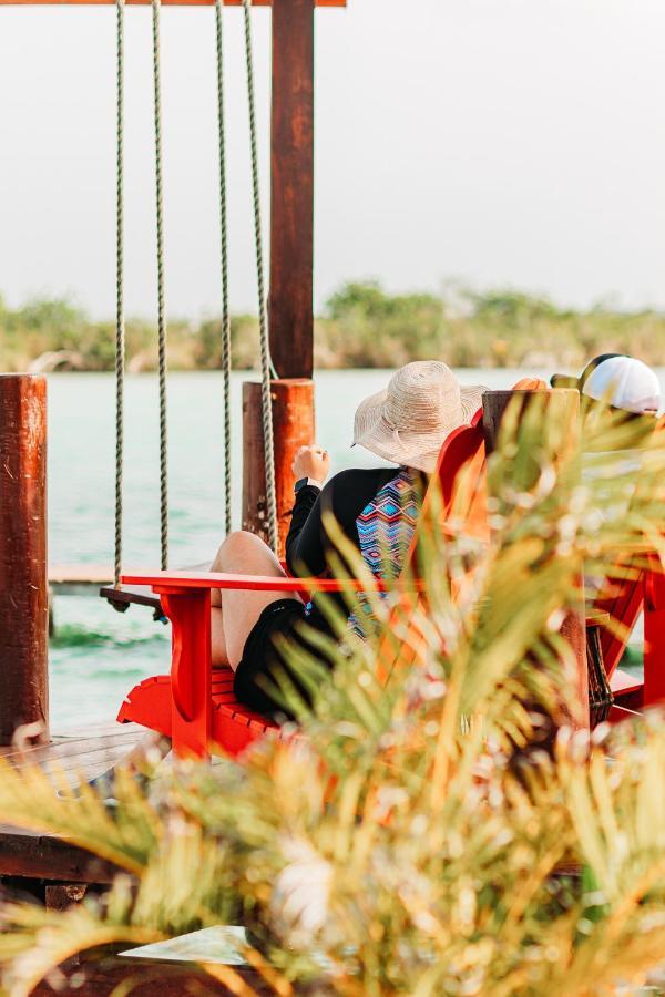 Blue Bird Hotel Bacalar Bagian luar foto