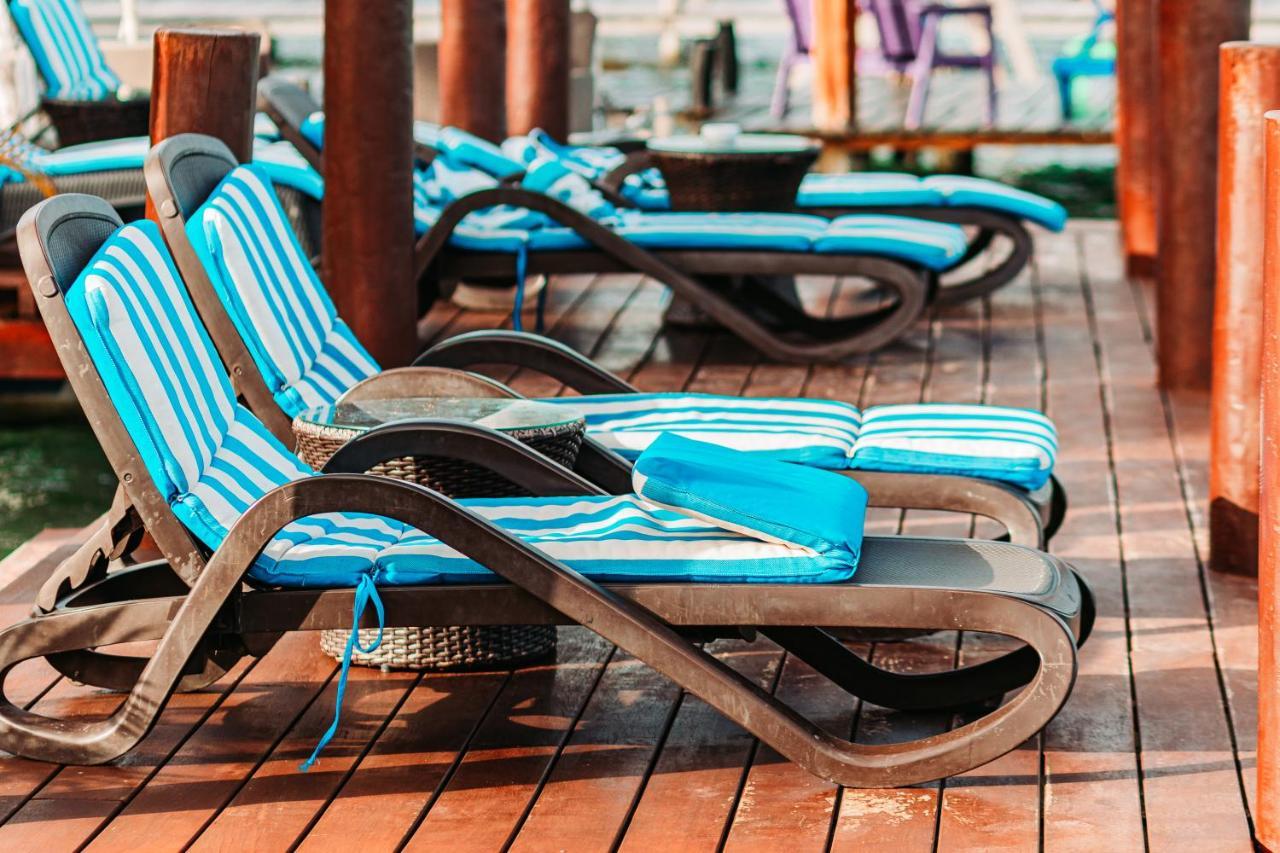 Blue Bird Hotel Bacalar Bagian luar foto