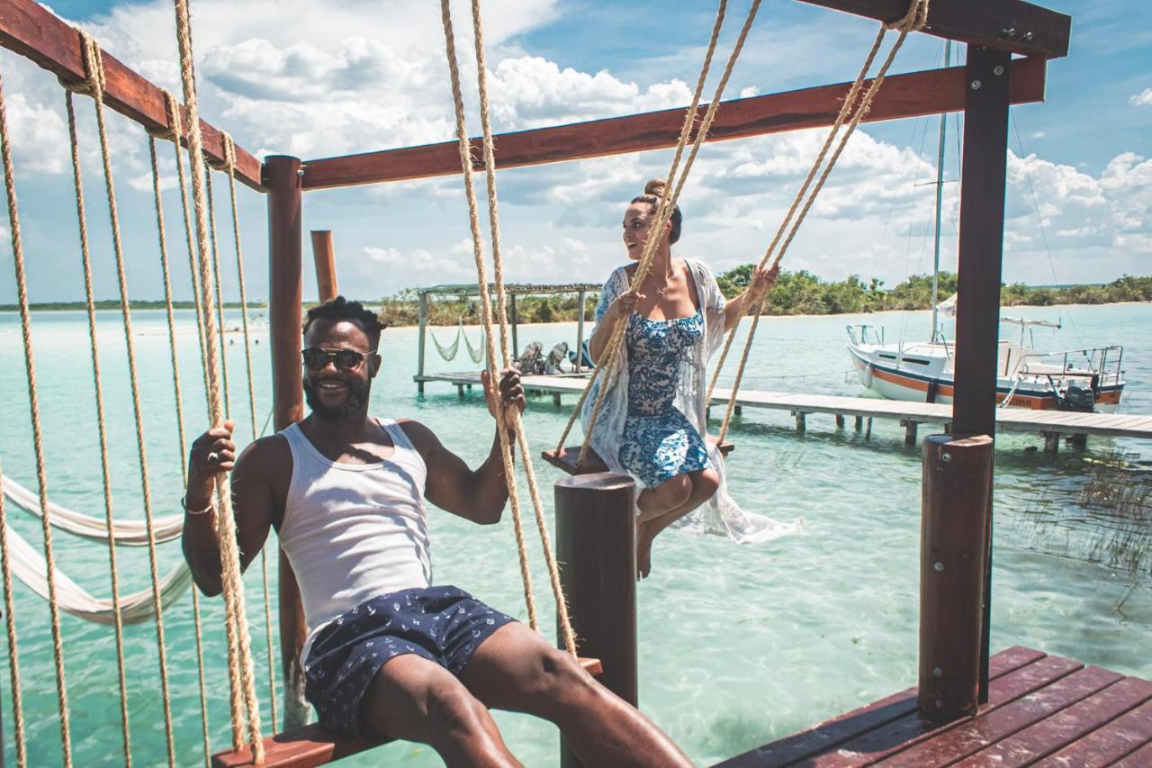 Blue Bird Hotel Bacalar Bagian luar foto