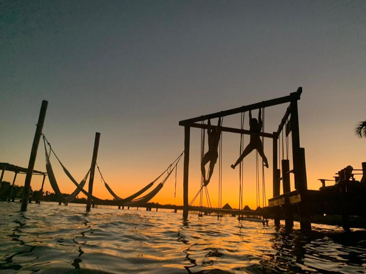 Blue Bird Hotel Bacalar Bagian luar foto